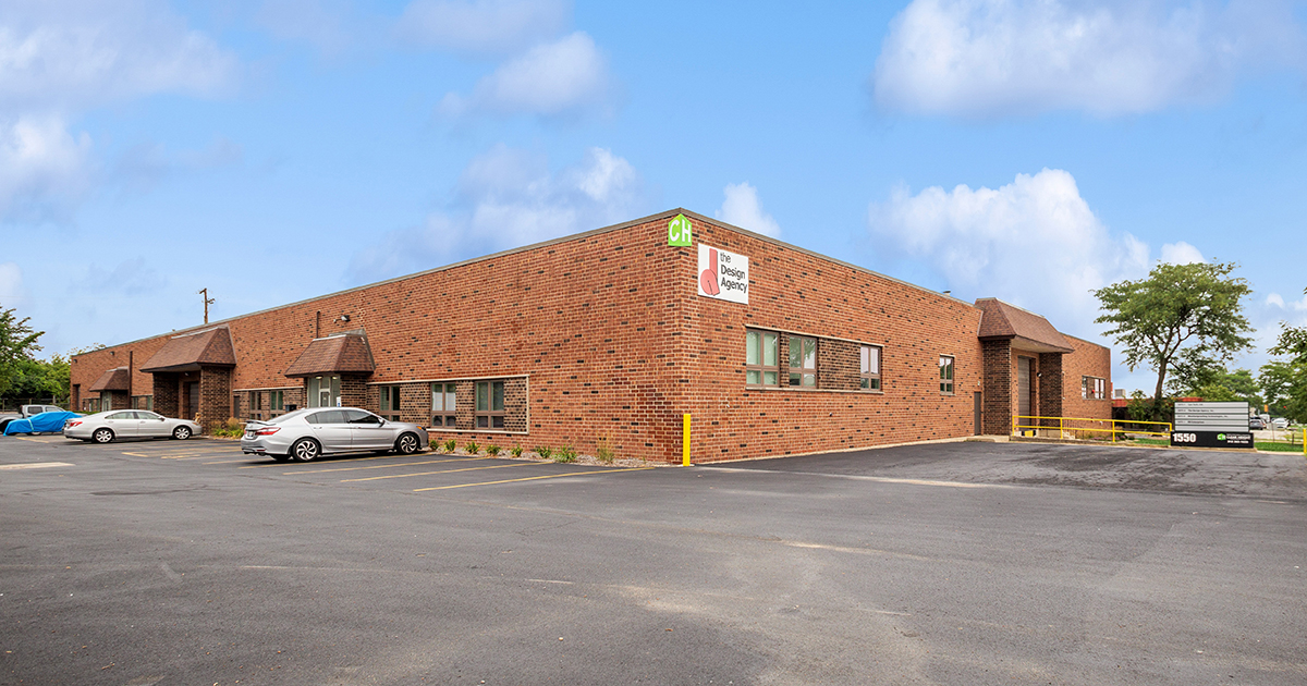 1550 fullerton addison il exterior